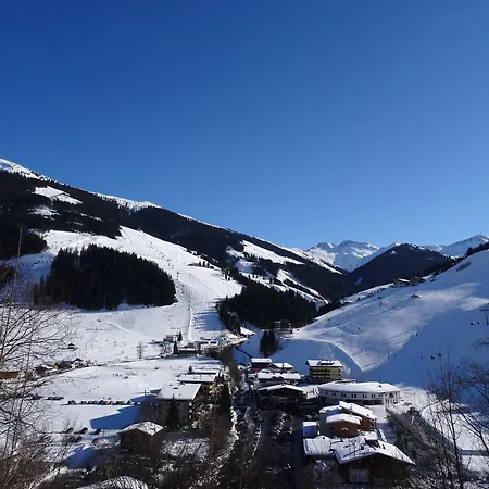 Alena - Include Jokercard * Saalbach Hinterglemm